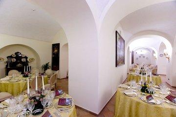 Palazzo Alabardieri Napels