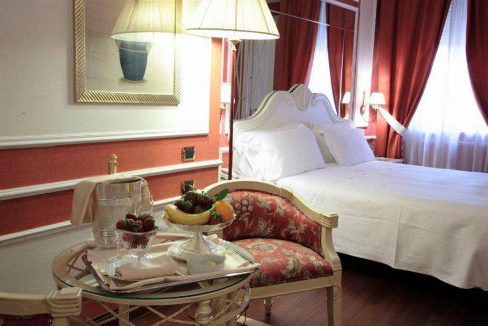 Palazzo Alabardieri 4*